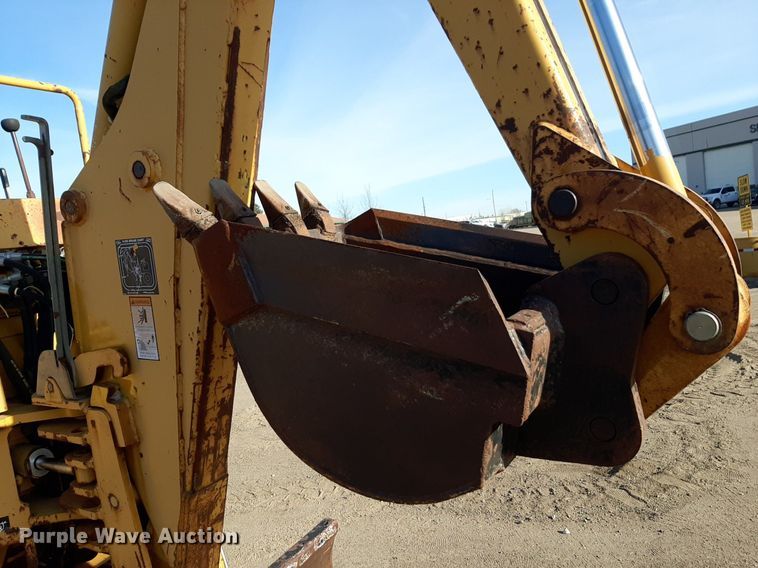 image for item DV9847 2000 Vermeer V8550A vibratory cable plow