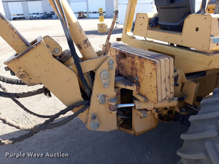 image for item DV9847 2000 Vermeer V8550A vibratory cable plow