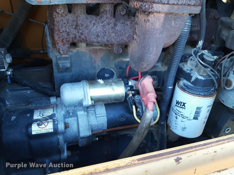 image for item DV9847 2000 Vermeer V8550A vibratory cable plow