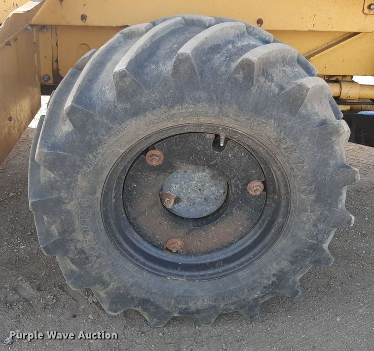 image for item DV9847 2000 Vermeer V8550A vibratory cable plow