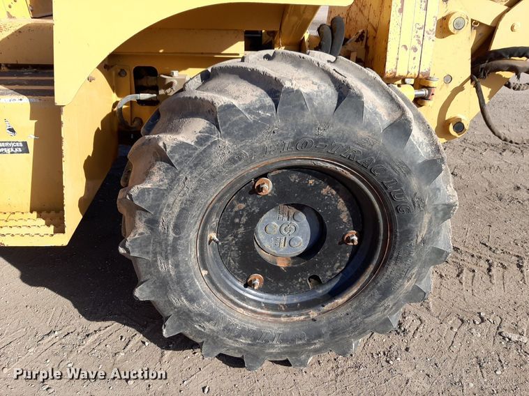 image for item DV9847 2000 Vermeer V8550A vibratory cable plow