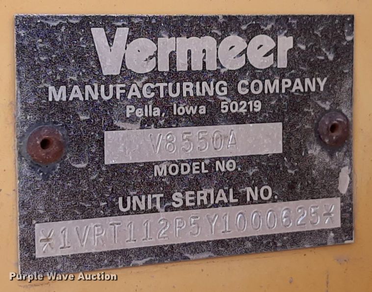 image for item DV9847 2000 Vermeer V8550A vibratory cable plow