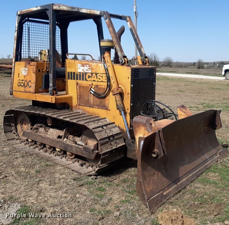 image for item DV9910 1982 Case 850C dozer