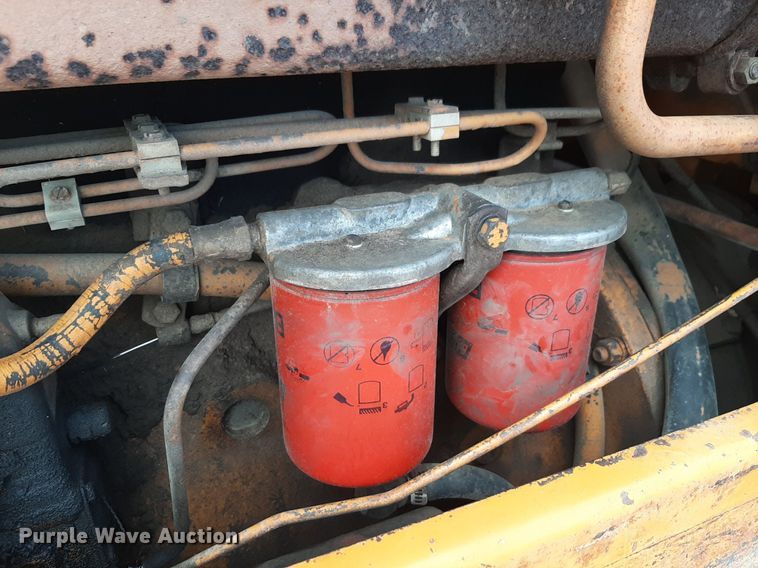 image for item DV9910 1982 Case 850C dozer