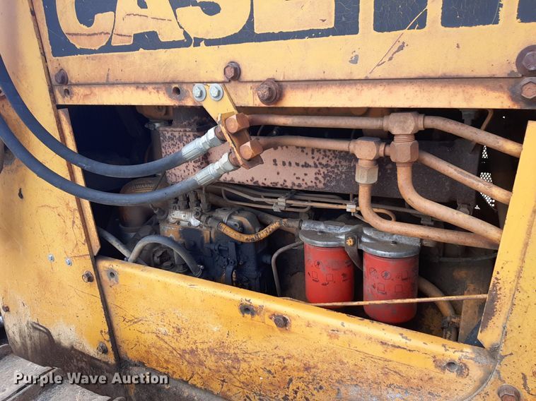 image for item DV9910 1982 Case 850C dozer