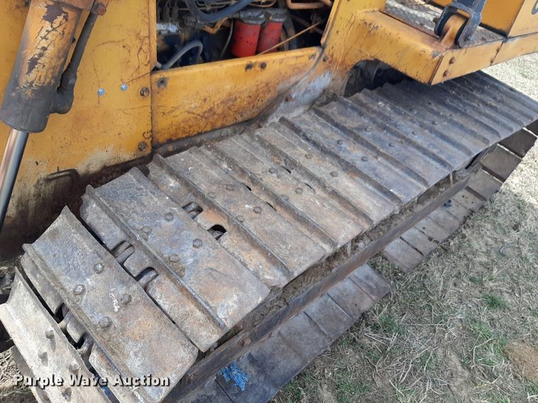 image for item DV9910 1982 Case 850C dozer