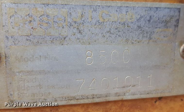 image for item DV9910 1982 Case 850C dozer