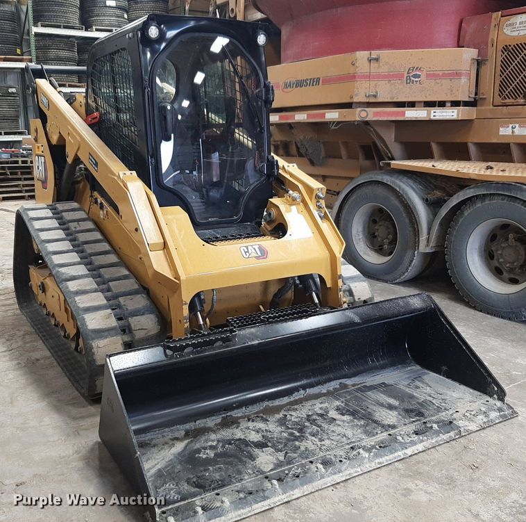 image for item DV9911 2023 Caterpillar 299D3 tracked skid steer loader