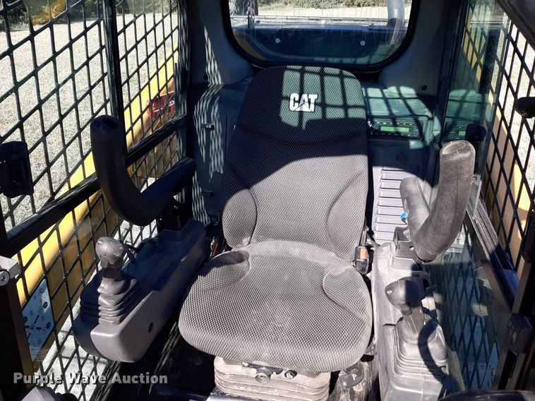 image for item DV9911 2023 Caterpillar 299D3 tracked skid steer loader