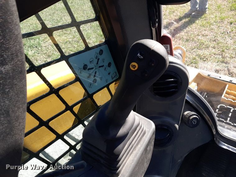 image for item DV9911 2023 Caterpillar 299D3 tracked skid steer loader