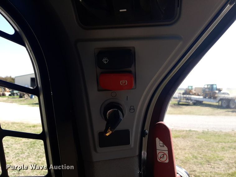 image for item DV9911 2023 Caterpillar 299D3 tracked skid steer loader