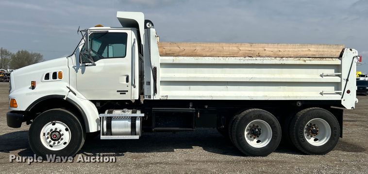 image for item EG1241 2007 Sterling L-Line dump truck