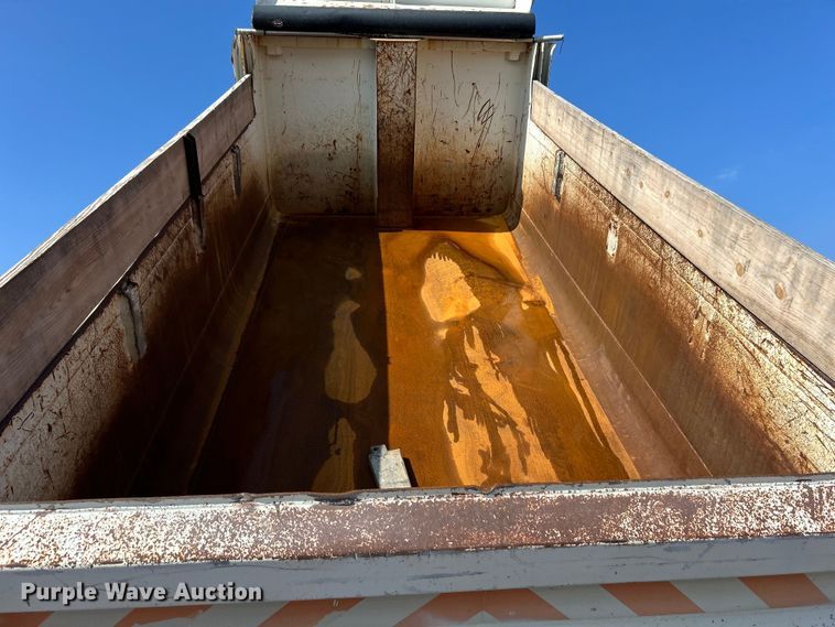 image for item EG1241 2007 Sterling L-Line dump truck