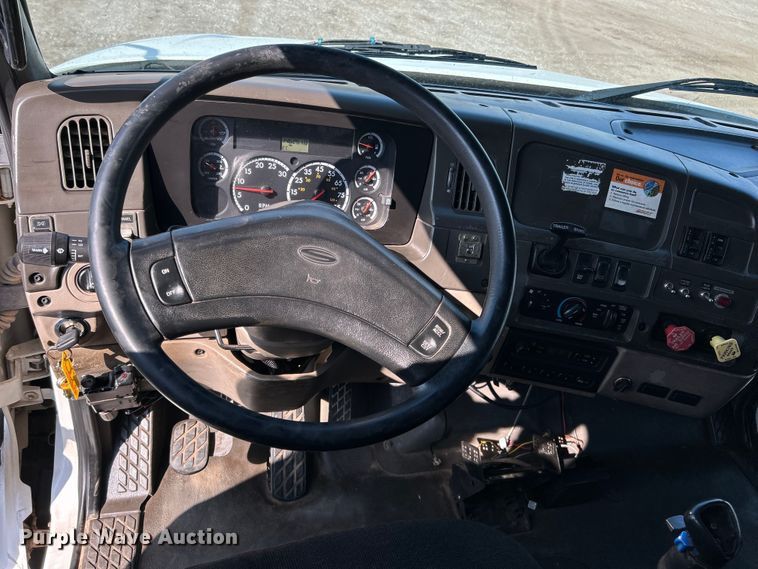 image for item EG1241 2007 Sterling L-Line dump truck