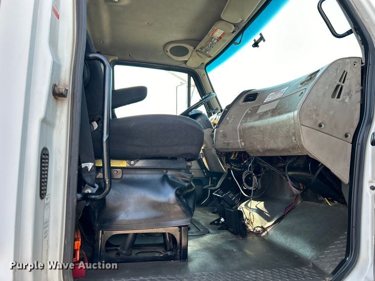 image for item EG1241 2007 Sterling L-Line dump truck