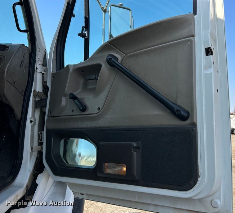 image for item EG1241 2007 Sterling L-Line dump truck