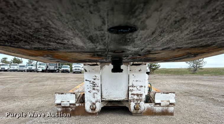 image for item EG1260 2010 Trail-Eze TE110DGWS lowboy equipment trailer