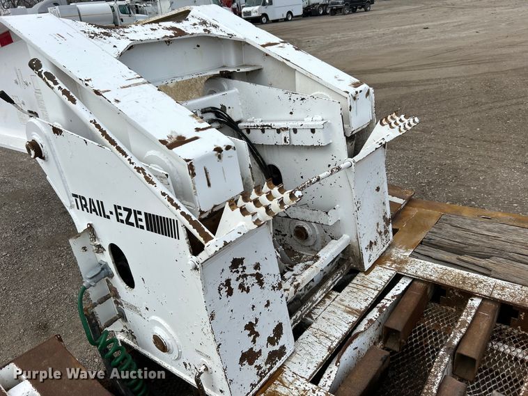 image for item EG1260 2010 Trail-Eze TE110DGWS lowboy equipment trailer