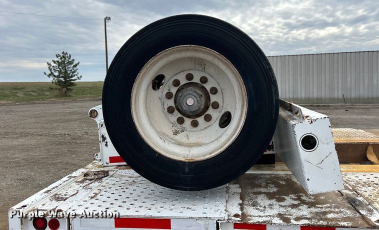 image for item EG1260 2010 Trail-Eze TE110DGWS lowboy equipment trailer