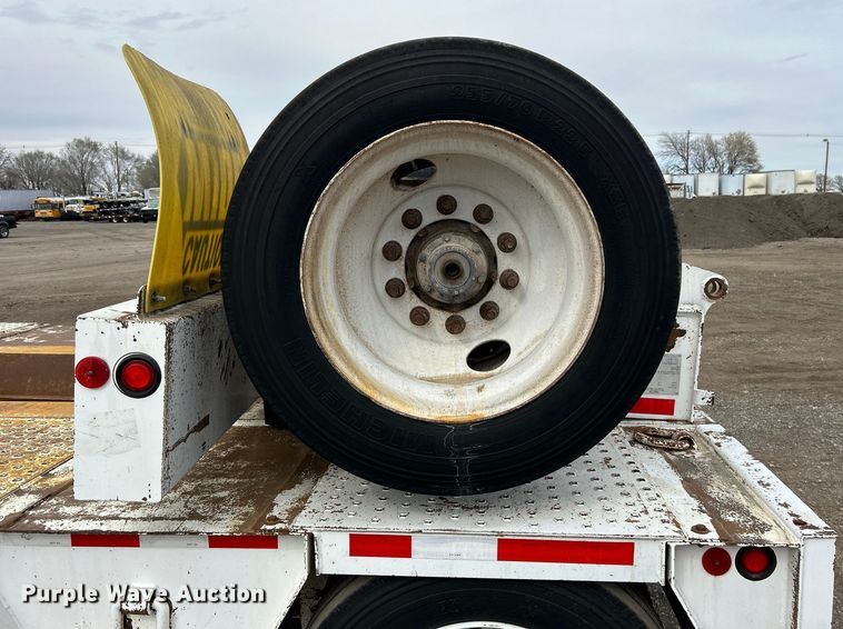 image for item EG1260 2010 Trail-Eze TE110DGWS lowboy equipment trailer