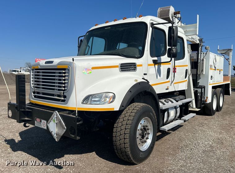 image for item EG1274 2012 Freightliner  M2 Business Class crane truck