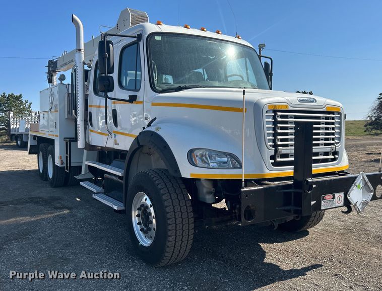 image for item EG1274 2012 Freightliner  M2 Business Class crane truck