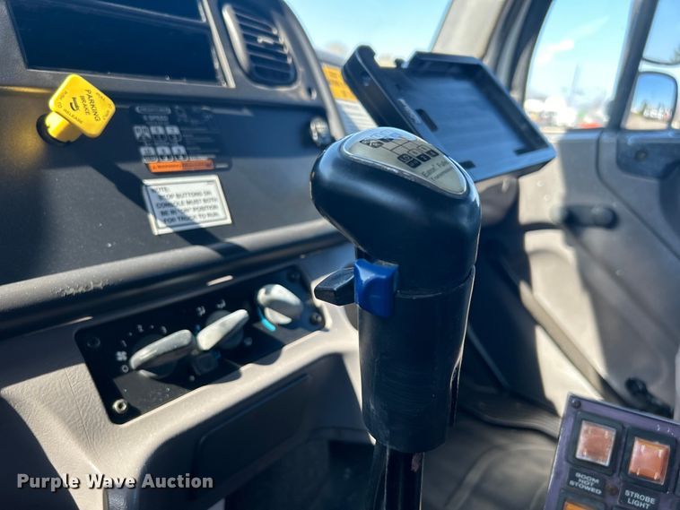 image for item EG1274 2012 Freightliner  M2 Business Class crane truck