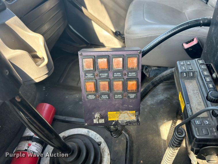 image for item EG1274 2012 Freightliner  M2 Business Class crane truck