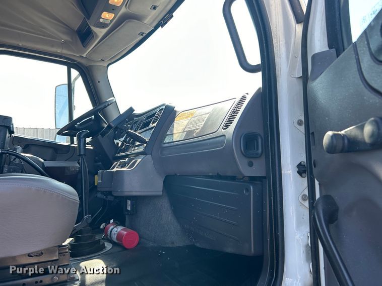 image for item EG1274 2012 Freightliner  M2 Business Class crane truck