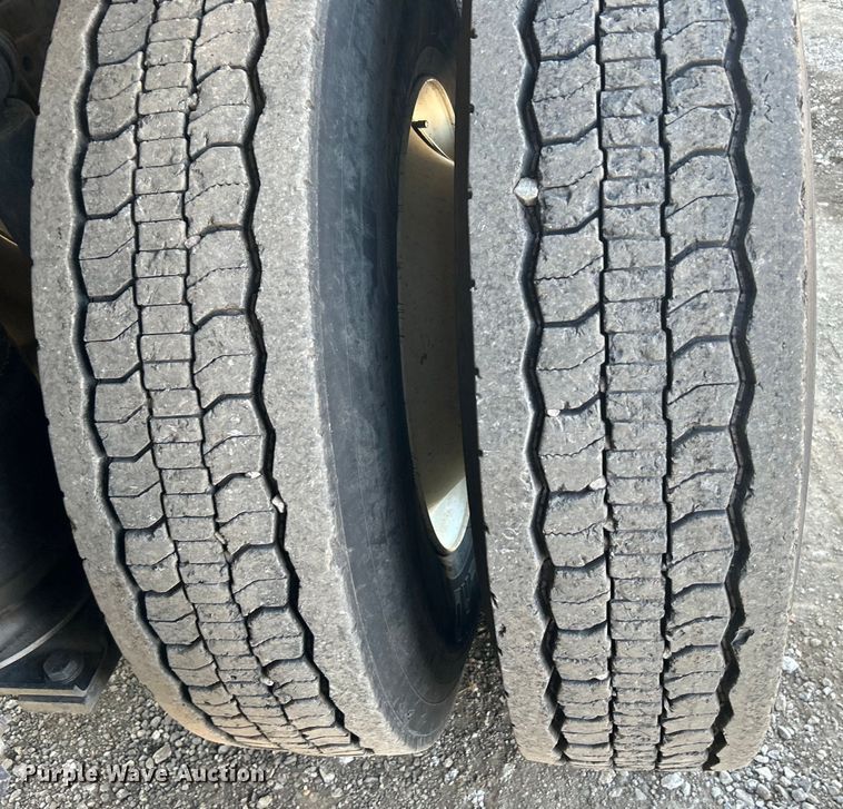 image for item EG1274 2012 Freightliner  M2 Business Class crane truck