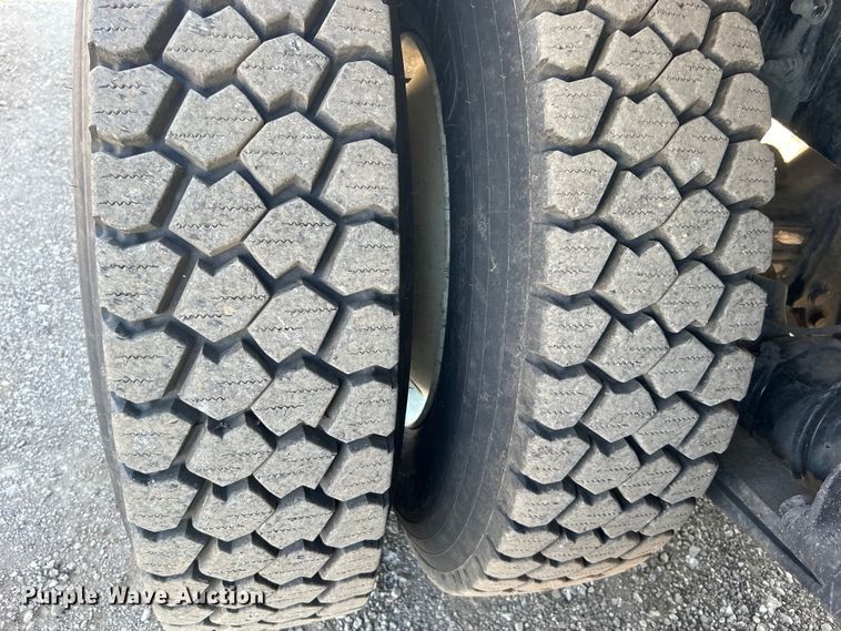 image for item EG1274 2012 Freightliner  M2 Business Class crane truck