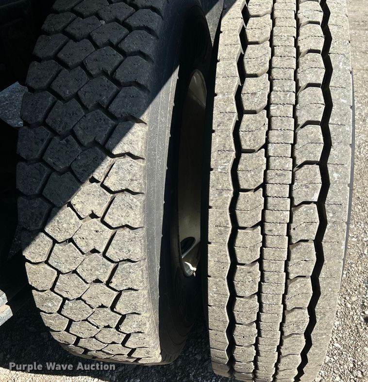 image for item EG1274 2012 Freightliner  M2 Business Class crane truck