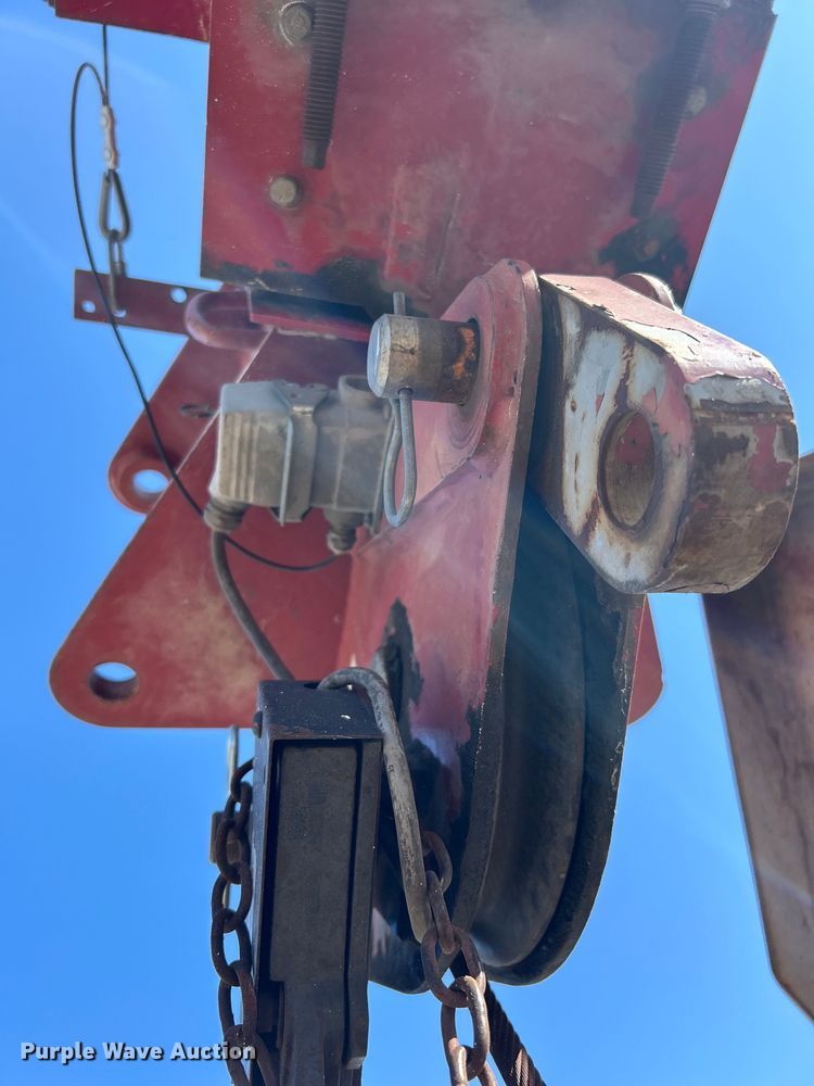 image for item EG1275 2003 Ford F750 Super Duty crane truck