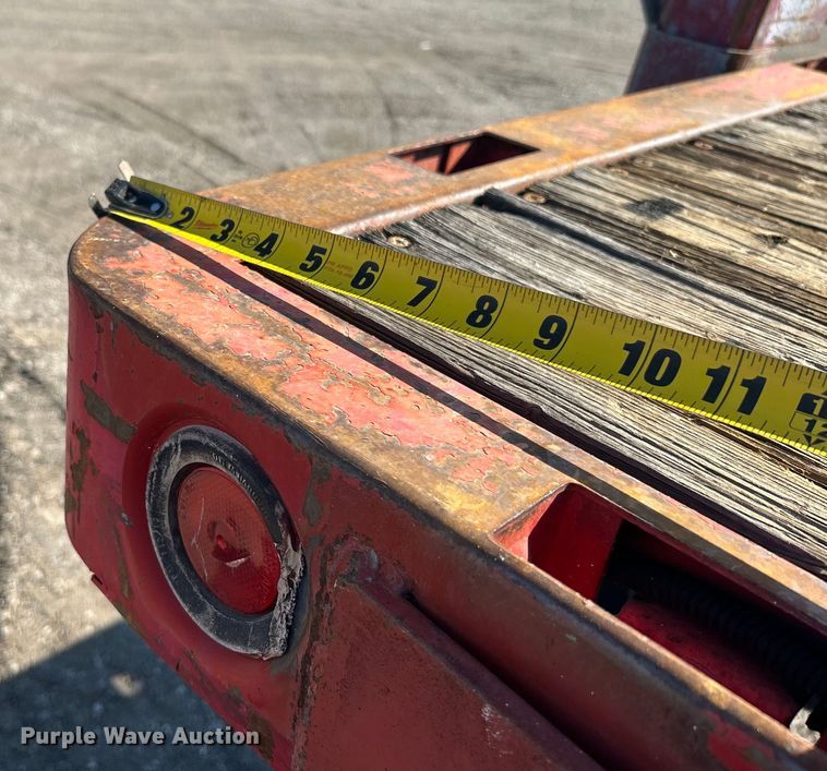 image for item EG1275 2003 Ford F750 Super Duty crane truck