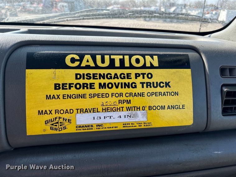 image for item EG1275 2003 Ford F750 Super Duty crane truck