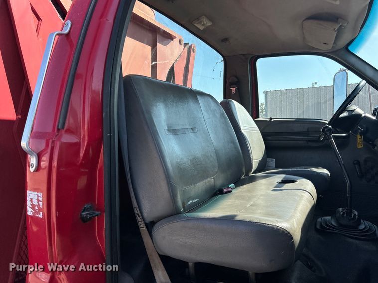 image for item EG1275 2003 Ford F750 Super Duty crane truck