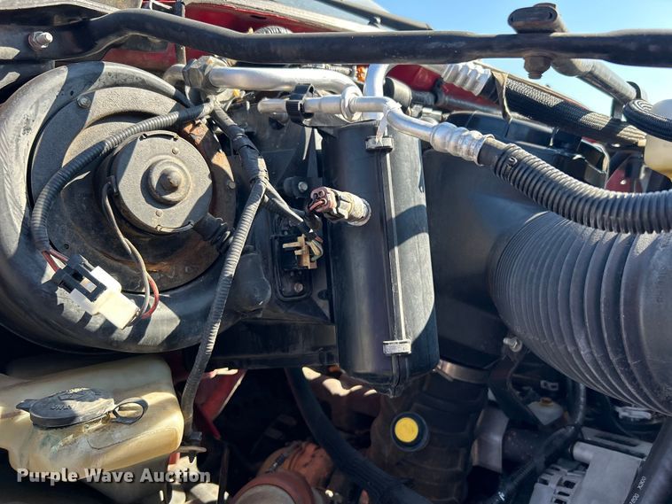 image for item EG1275 2003 Ford F750 Super Duty crane truck