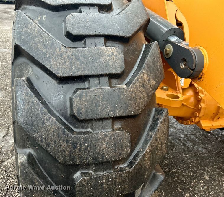 image for item EG1283 2012 Case 621F XR wheel loader