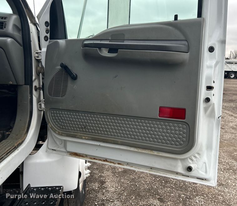 image for item EG1289 2008 Ford F650 Super Duty dump truck