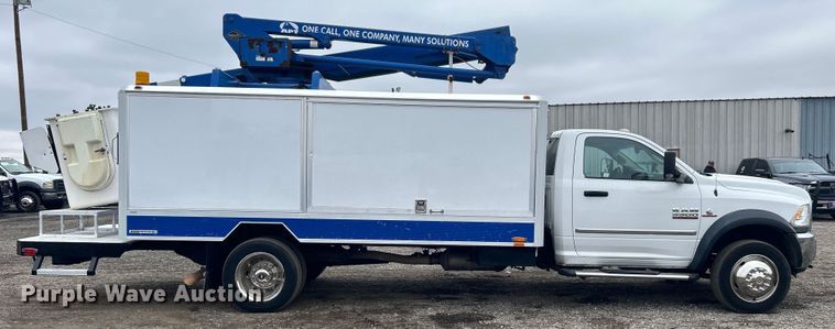 image for item EG1292 2015 Dodge Ram 5500 HD bucket truck