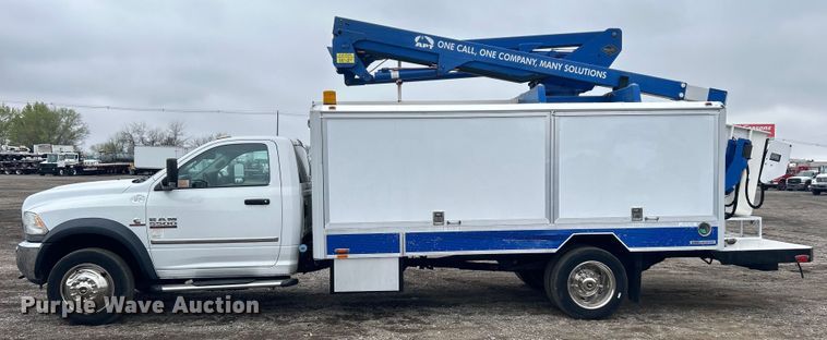 image for item EG1292 2015 Dodge Ram 5500 HD bucket truck