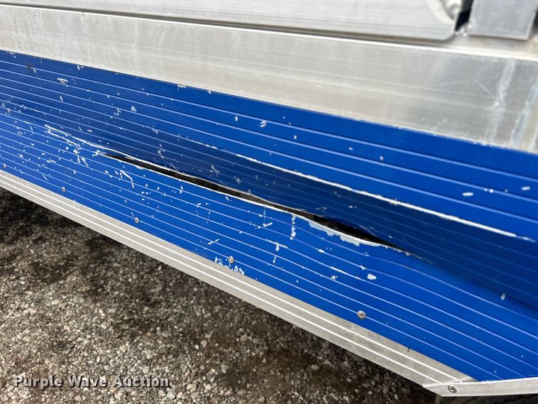 image for item EG1292 2015 Dodge Ram 5500 HD bucket truck