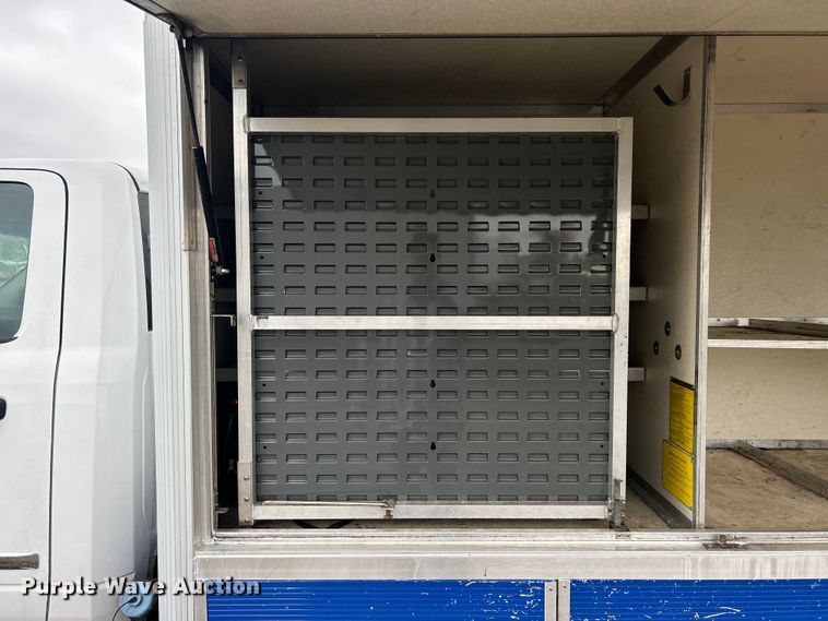 image for item EG1292 2015 Dodge Ram 5500 HD bucket truck