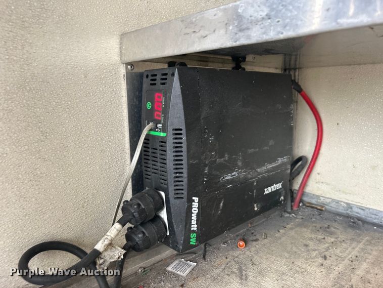 image for item EG1292 2015 Dodge Ram 5500 HD bucket truck