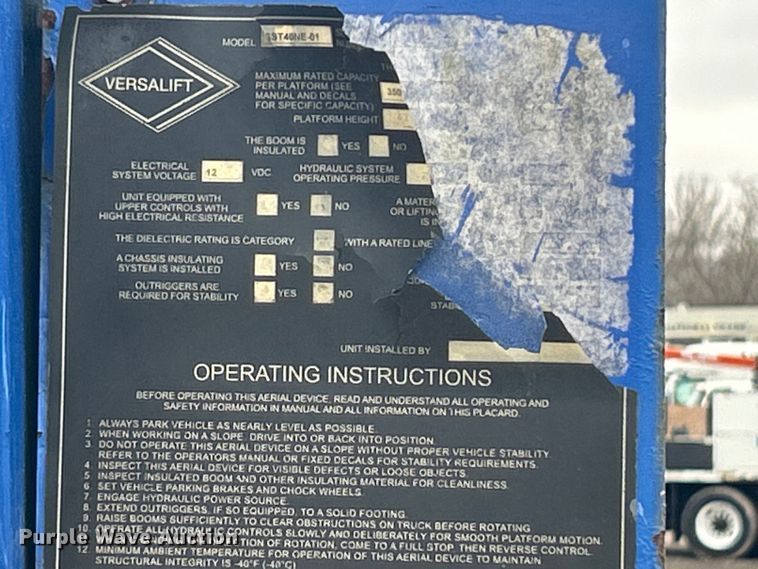 image for item EG1292 2015 Dodge Ram 5500 HD bucket truck