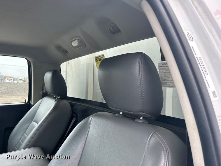 image for item EG1292 2015 Dodge Ram 5500 HD bucket truck