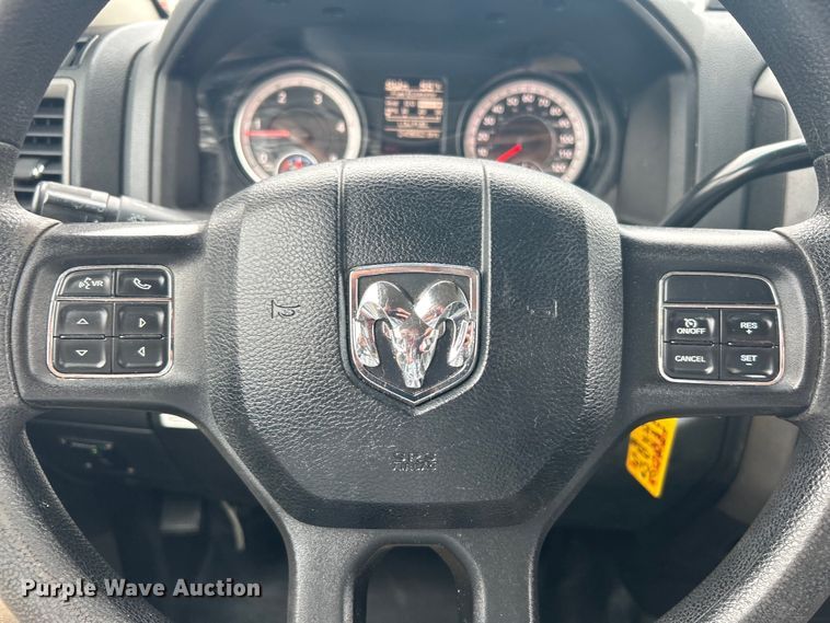 image for item EG1292 2015 Dodge Ram 5500 HD bucket truck