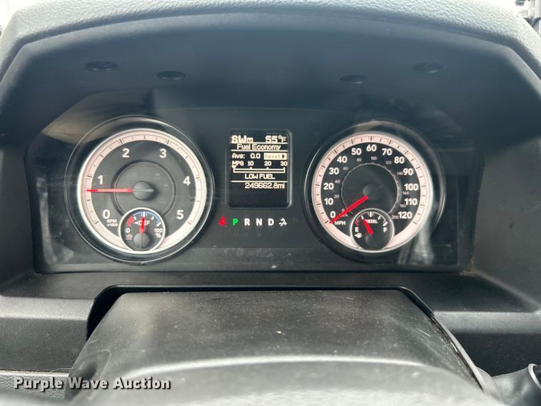 image for item EG1292 2015 Dodge Ram 5500 HD bucket truck