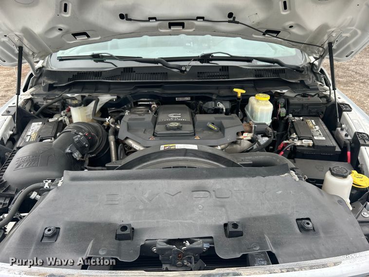 image for item EG1292 2015 Dodge Ram 5500 HD bucket truck