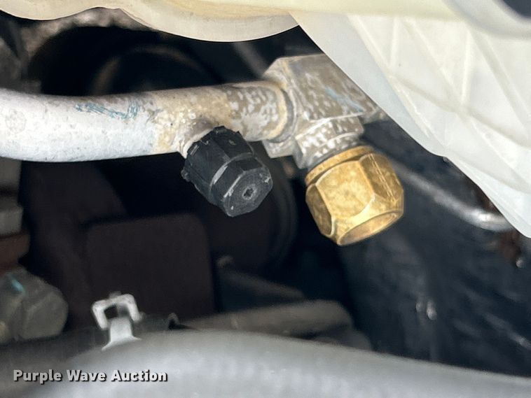 image for item EG1292 2015 Dodge Ram 5500 HD bucket truck